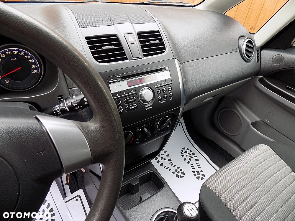 Suzuki SX4 1.6 VVT 4x2 Comfort - 12