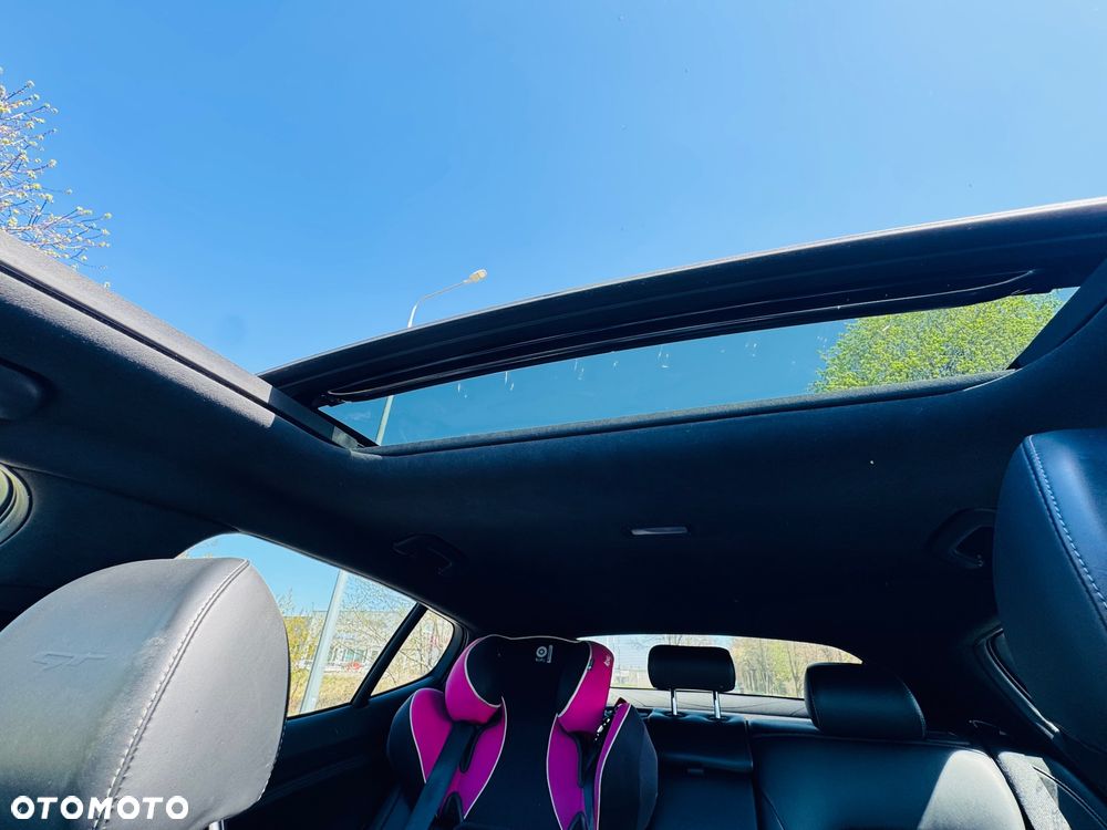 Kia Stinger 3.3 T-GDI V6 GT AWD - 28