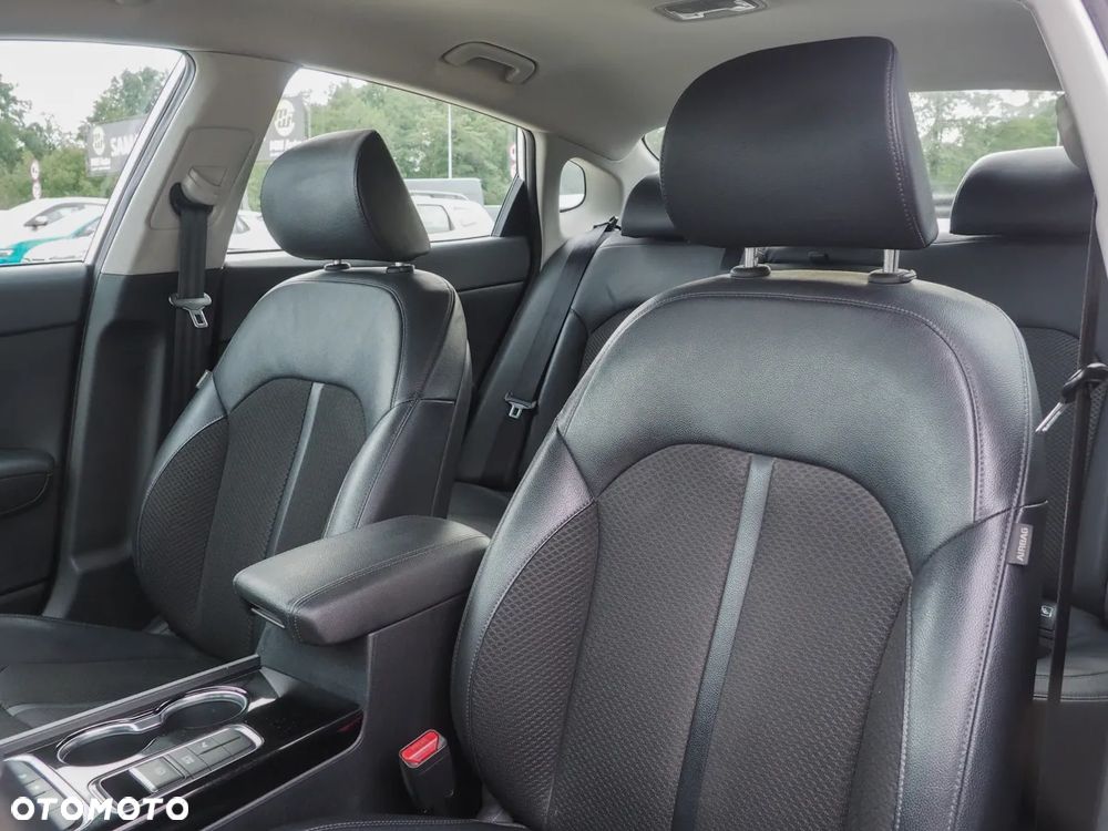 Kia Optima 1.7 CRDI L - 8