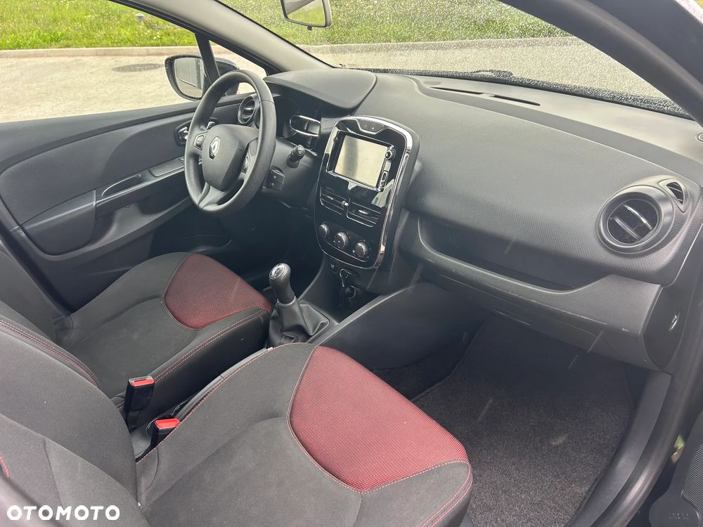 Renault Clio 1.2 16V 75 Business - 23