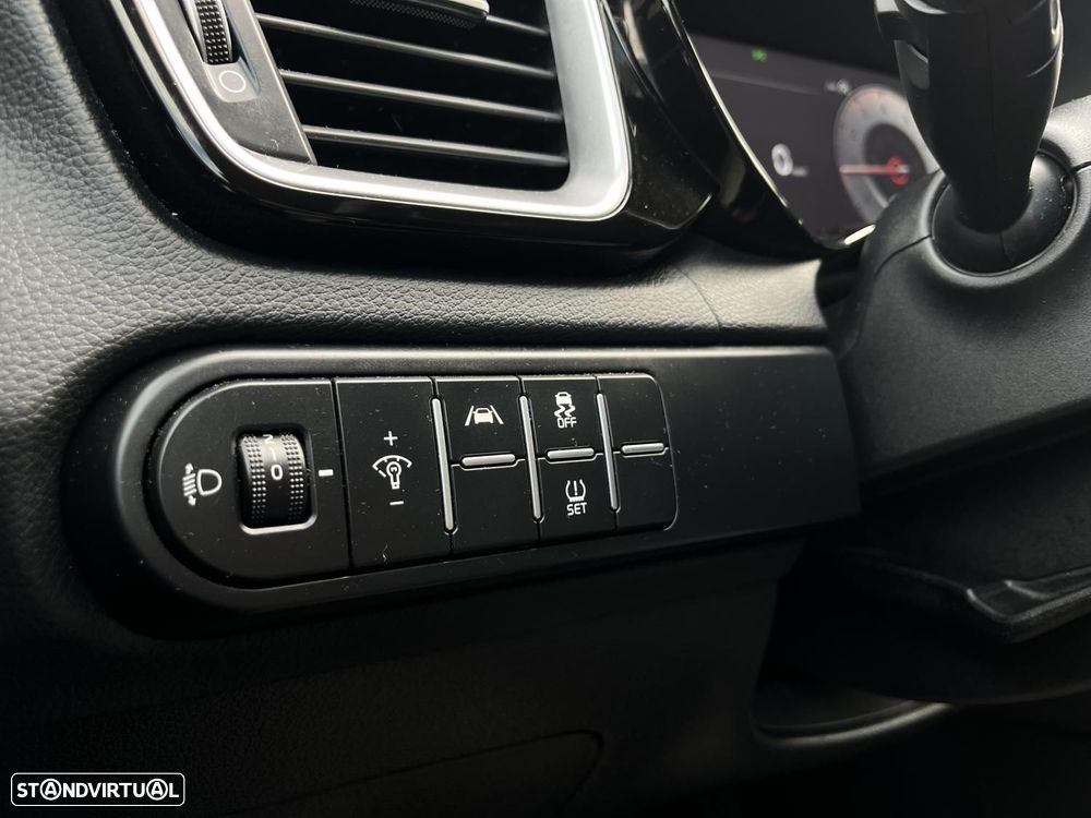 Kia Ceed 1.0 T-GDI Sport - 32
