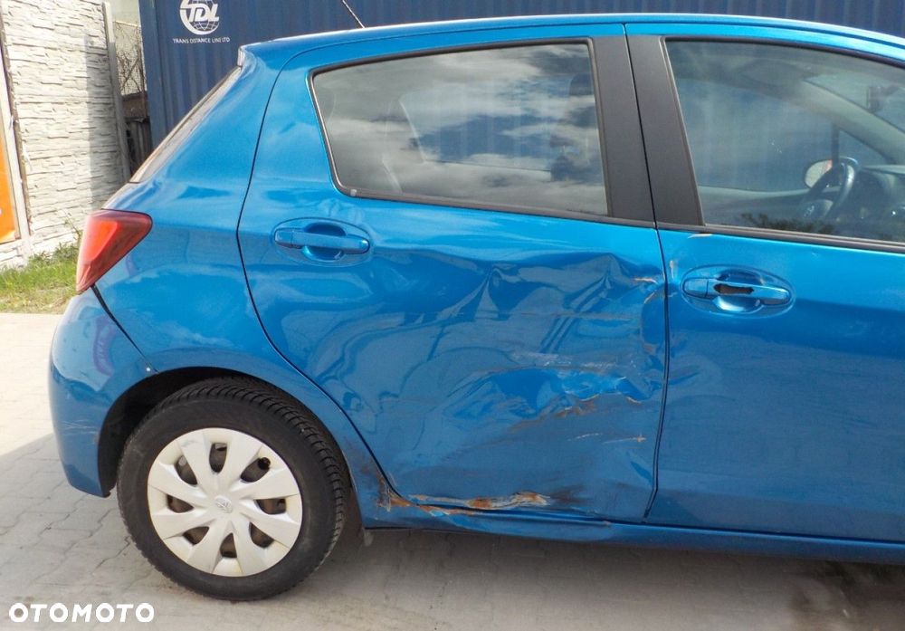 Toyota Yaris - 10