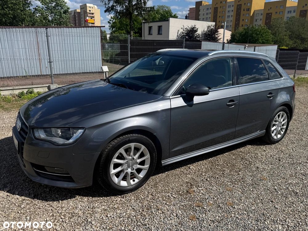 Audi A3 Sportback - 2