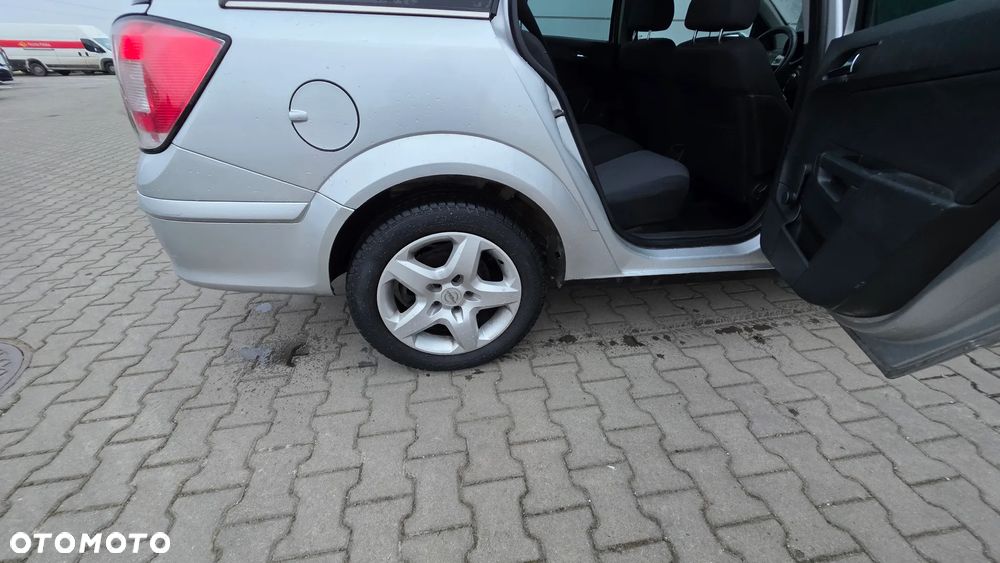 Opel Astra 1.7 CDTI DPF Color Edition - 17