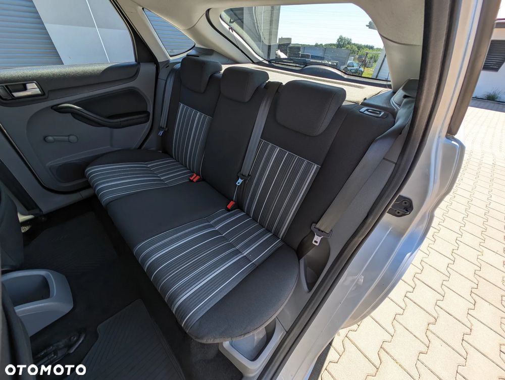 Ford Focus 1.6 Silver X - 38