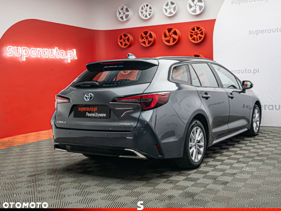 Toyota Corolla - 4