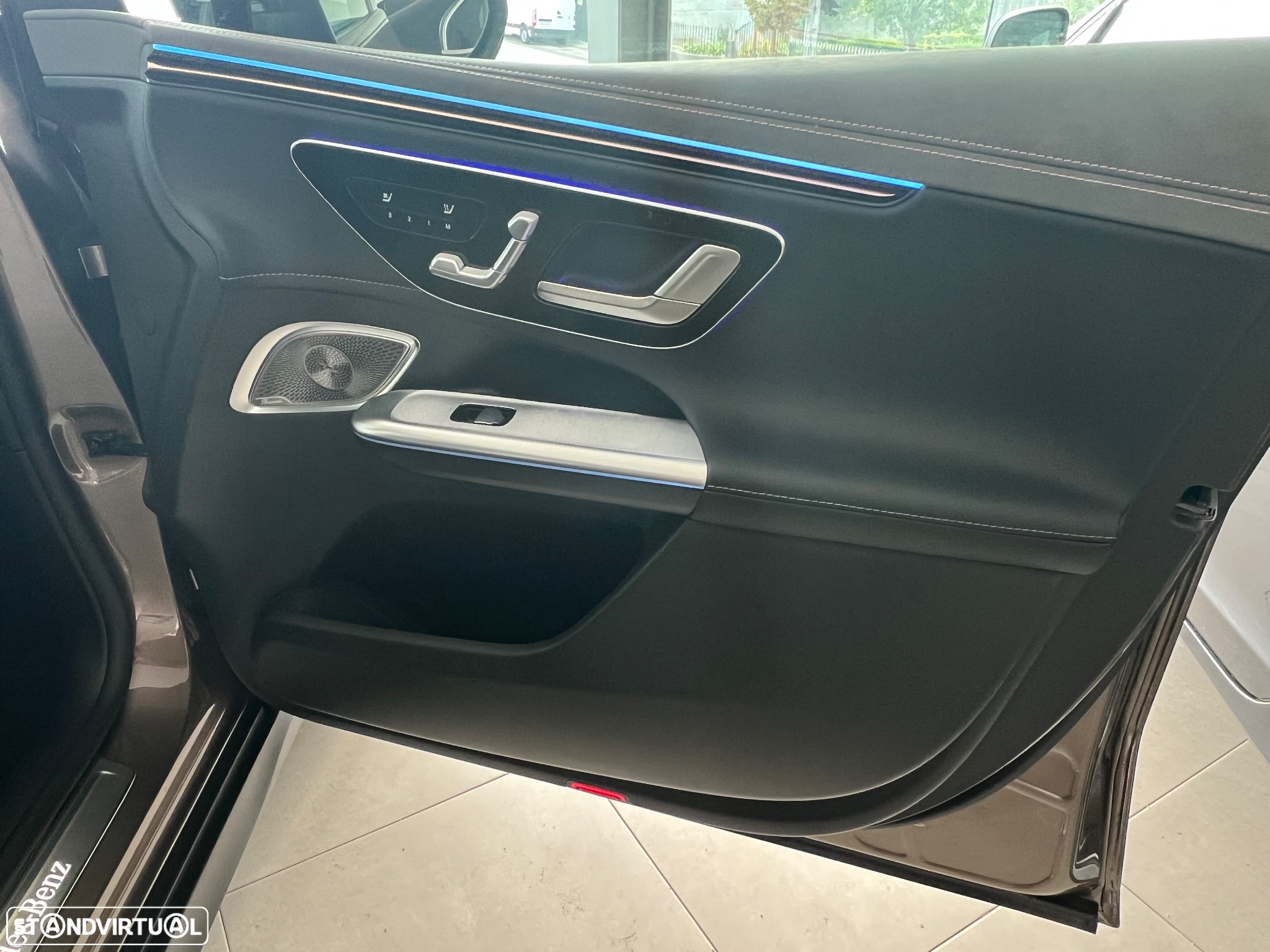 Mercedes-Benz EQE SUV 300 AMG Line - 32