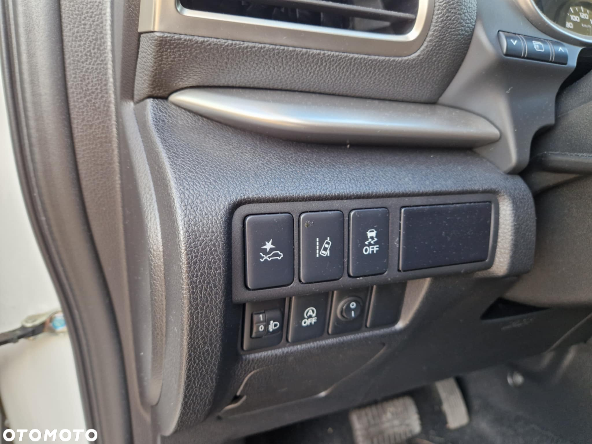 Mitsubishi Eclipse Cross - 15