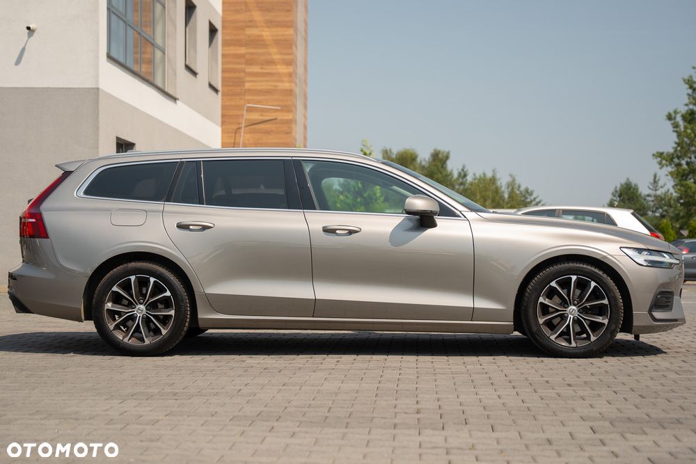 Volvo V60 D3 Momentum Core - 17