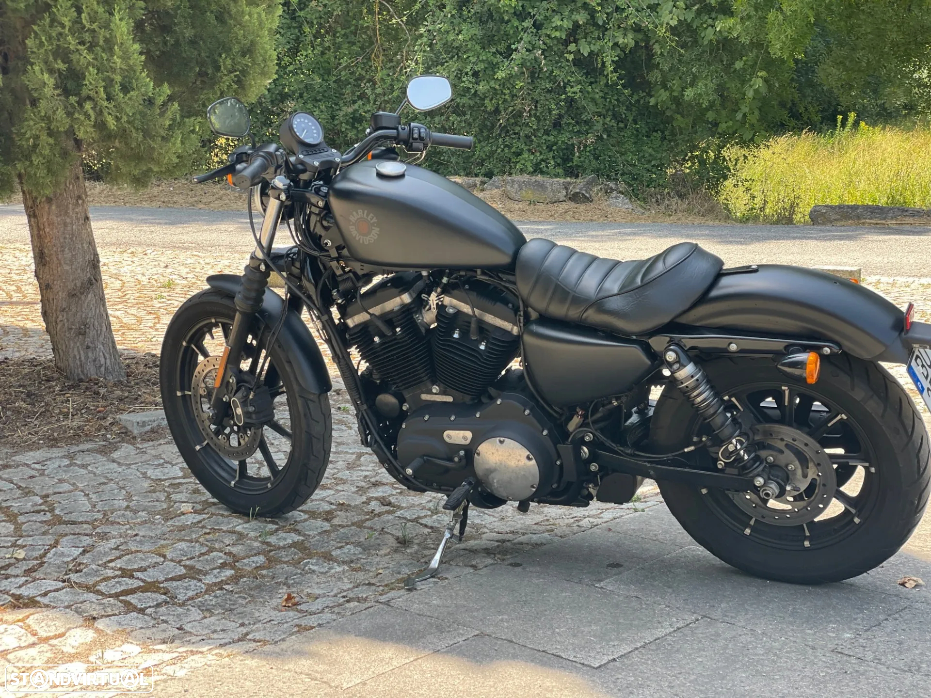 Harley-Davidson Sportster IRON 883 - 6
