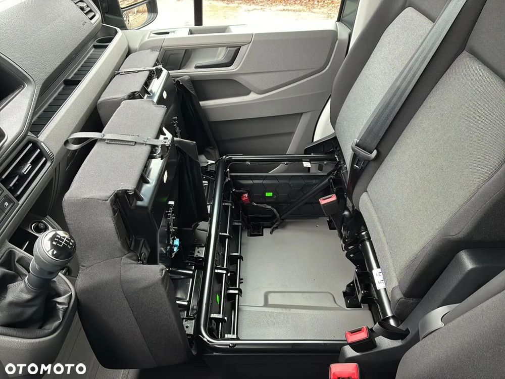 Volkswagen Crafter 35 Furgon L4H3, 2.0BiTDI 177KM, Wysoki dach, r. o. 4490mm - 19