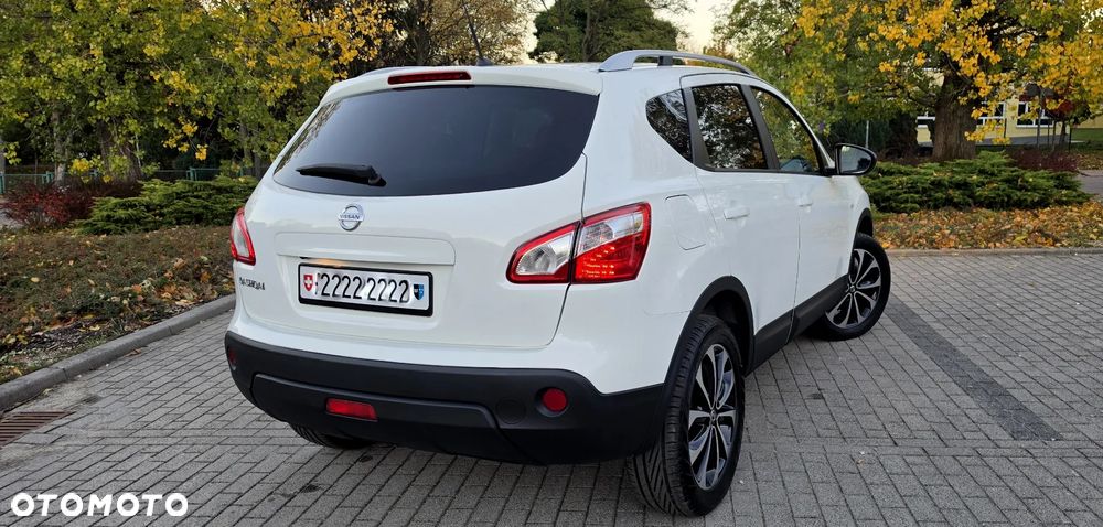 Nissan Qashqai 1.6 360 - 12