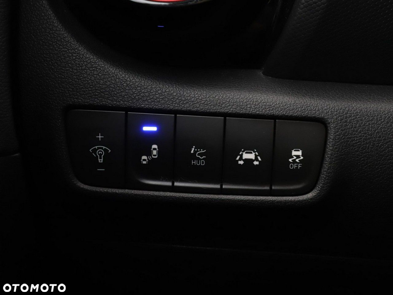 Hyundai Kona 1.6 T-GDI DCT 4WD Premium - 37