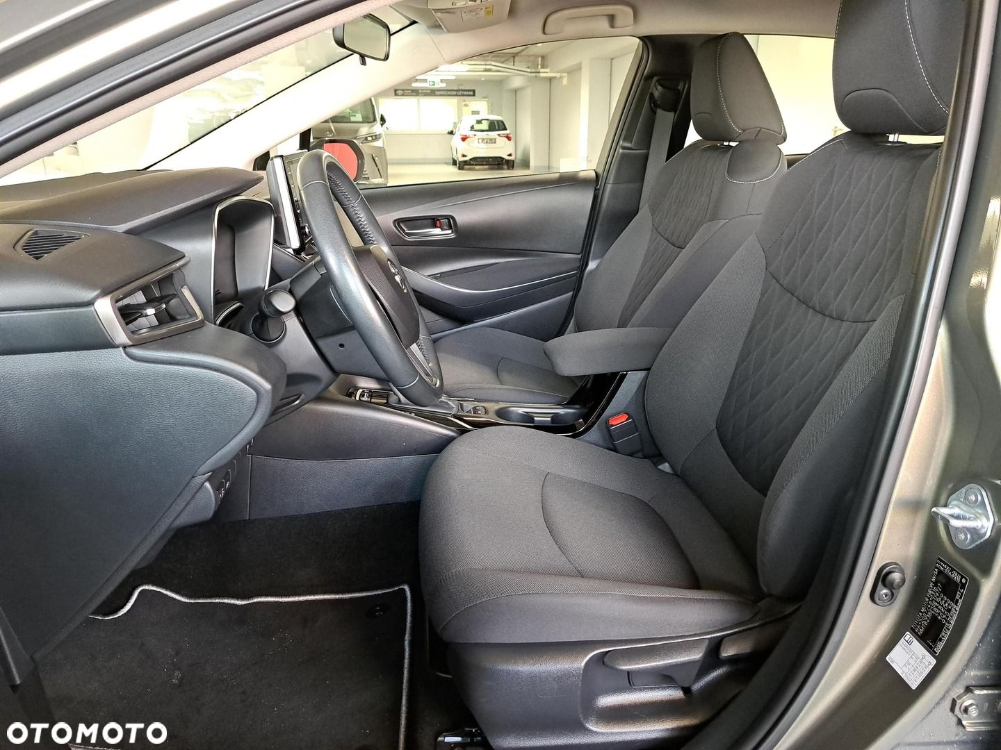 Toyota Corolla - 10