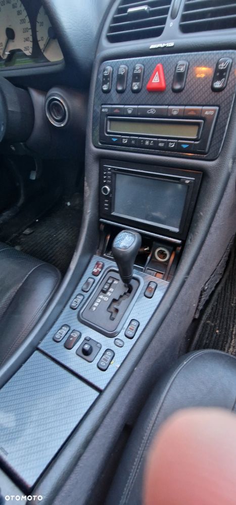 Mercedes-Benz CLK - 10