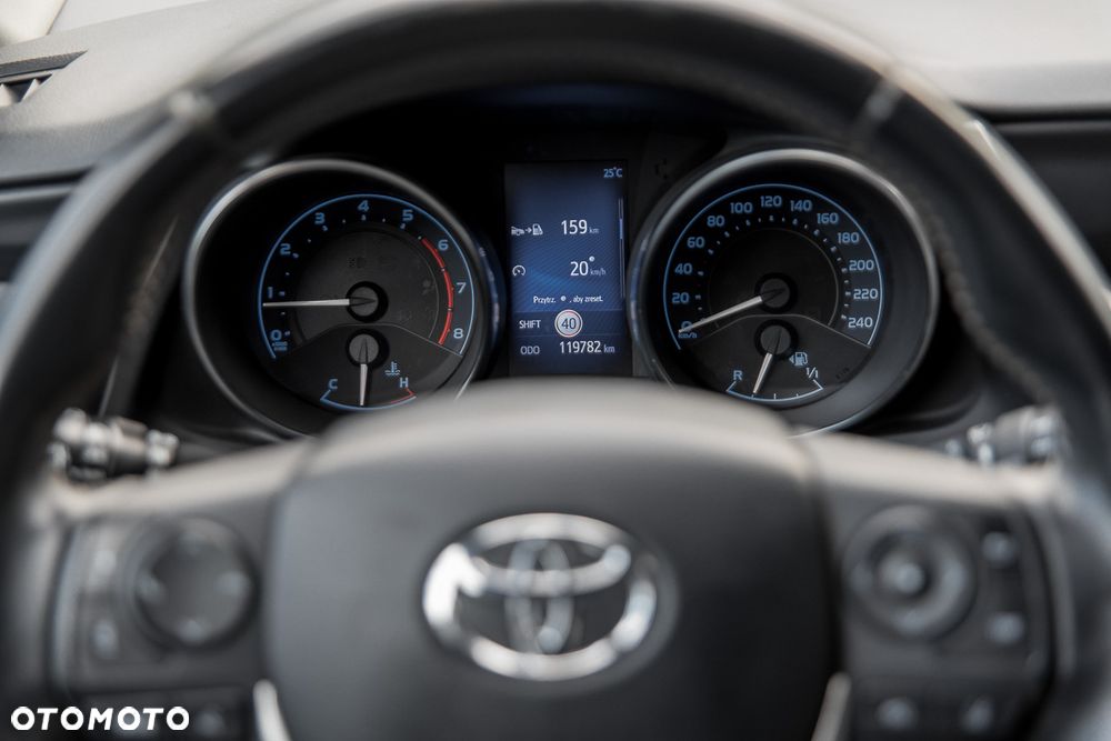 Toyota Auris 1.2 Turbo Design Edition - 26