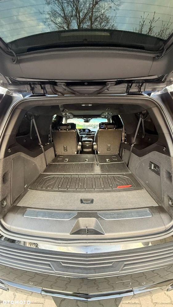 Cadillac Escalade ESV 6.2 V8 AWD AT Platinum - 38