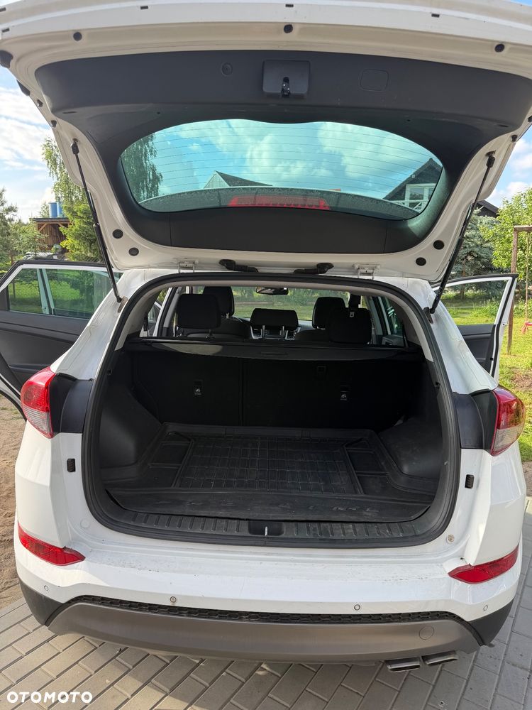 Hyundai Tucson 2.0 CRDI BlueDrive GO 2WD - 13