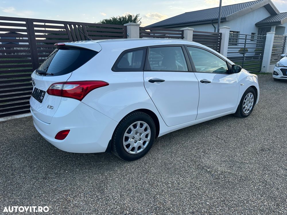 Hyundai i30 1.6 CRDI blue Style - 4