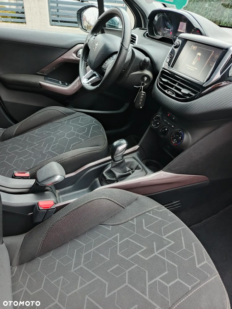 Peugeot 2008 PureTech 82 Style - 15