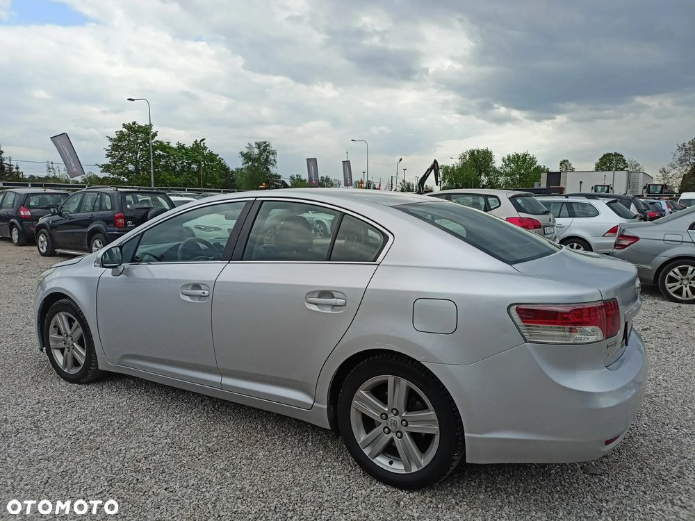 Toyota Avensis - 3