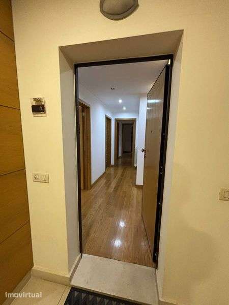 Apartamento t2 à venda na Rua Mario Cravinho, 11 - Grande imagem: 5/12