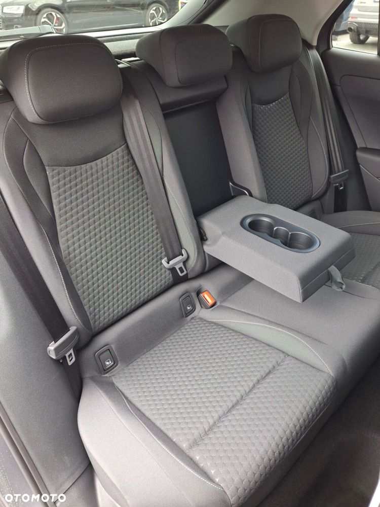 Volkswagen T-Roc 1.5 eTSI Life DSG - 18