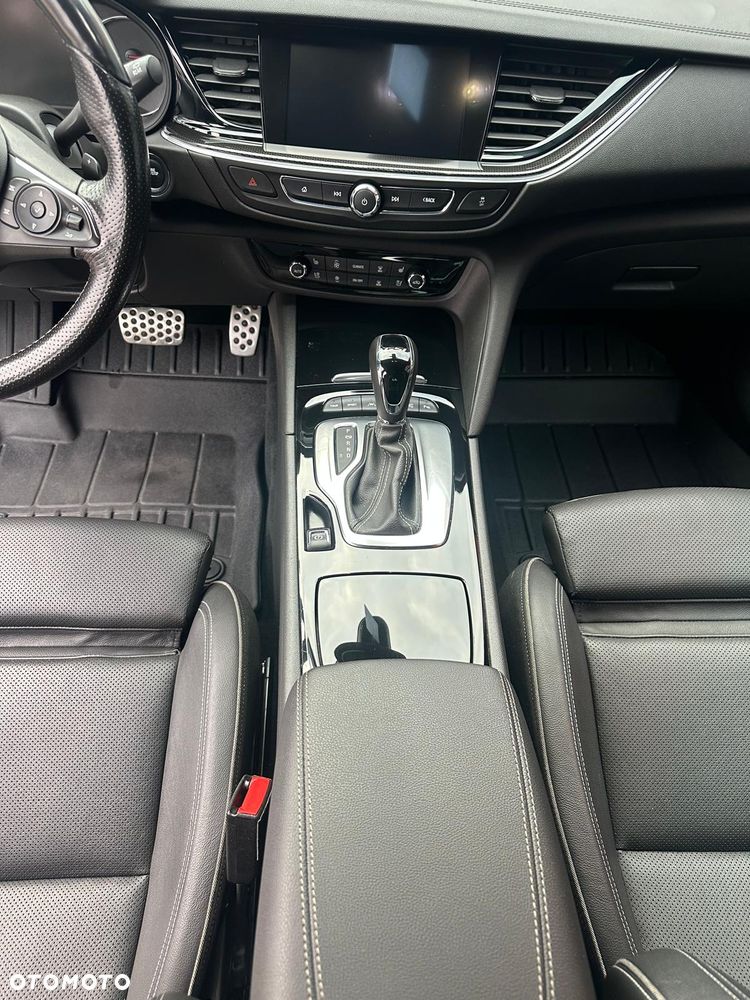 Opel Insignia 2.0 CDTI 4x4 GSi S&S - 16