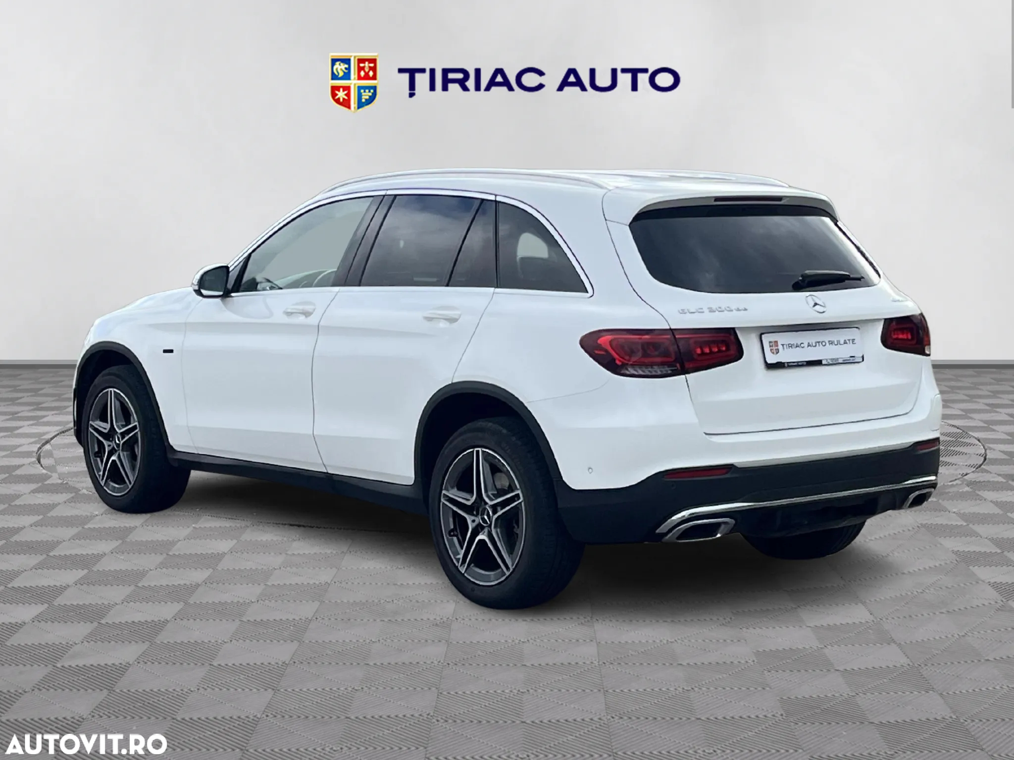 Mercedes-Benz GLC 300 de 4MATIC - 4