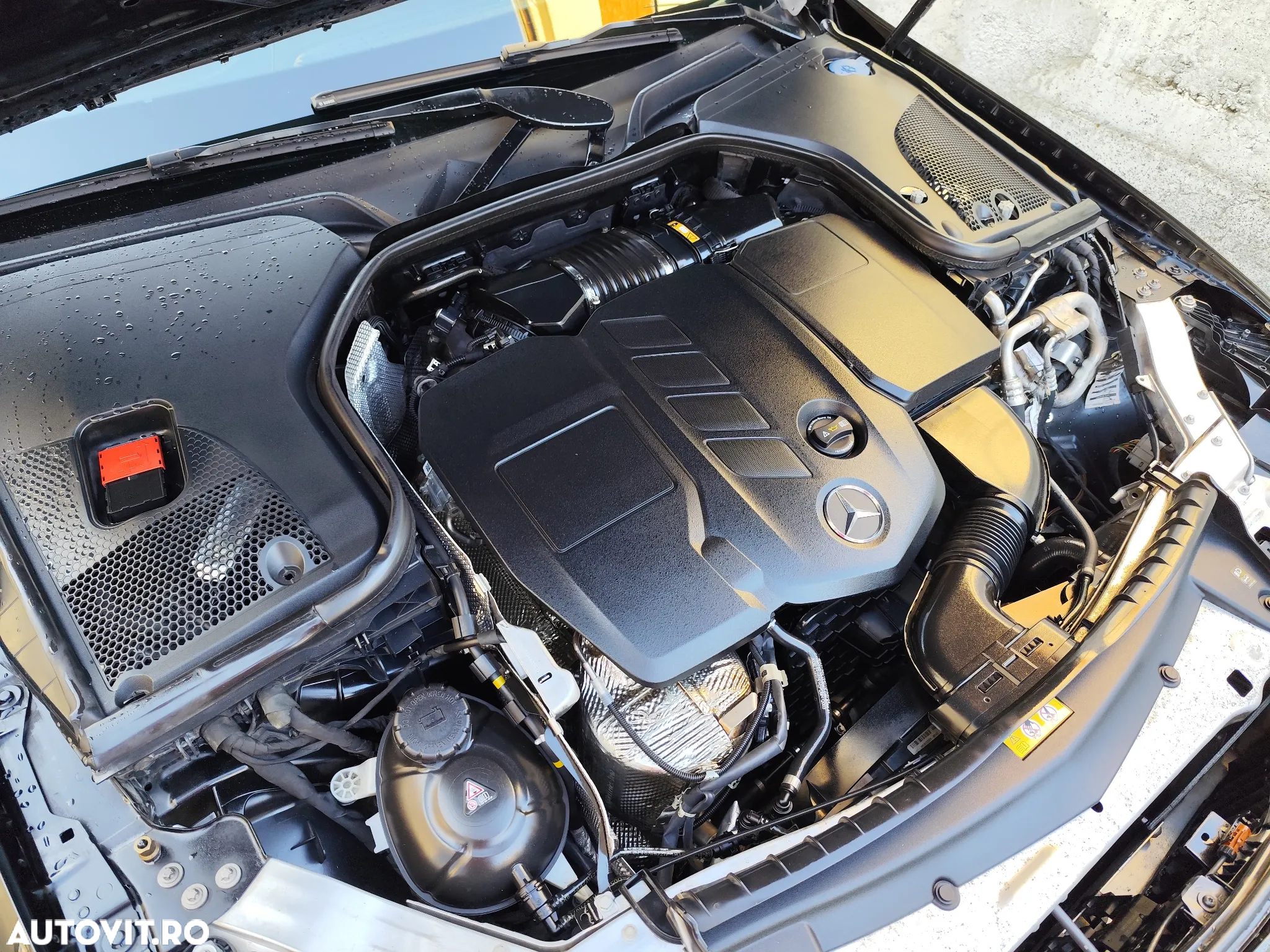 Mercedes-Benz E 200 d 9G-TRONIC AMG Line - 10