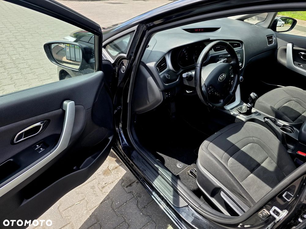 Kia Ceed 1.4 CVVT Attract - 11
