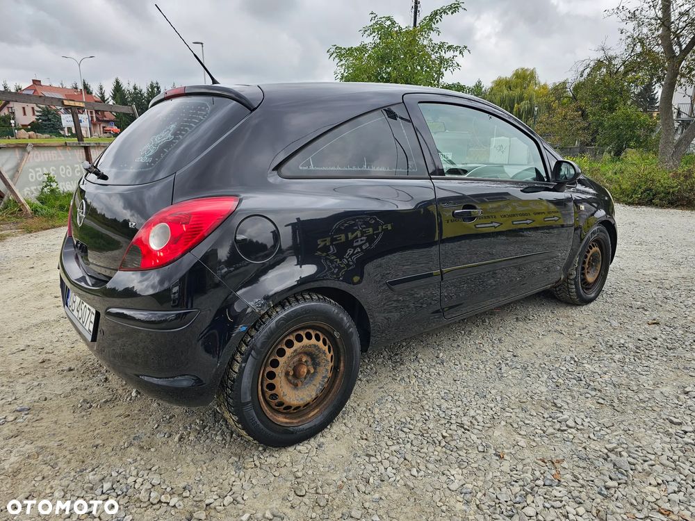 Opel Corsa 1.2 16V Cosmo - 3