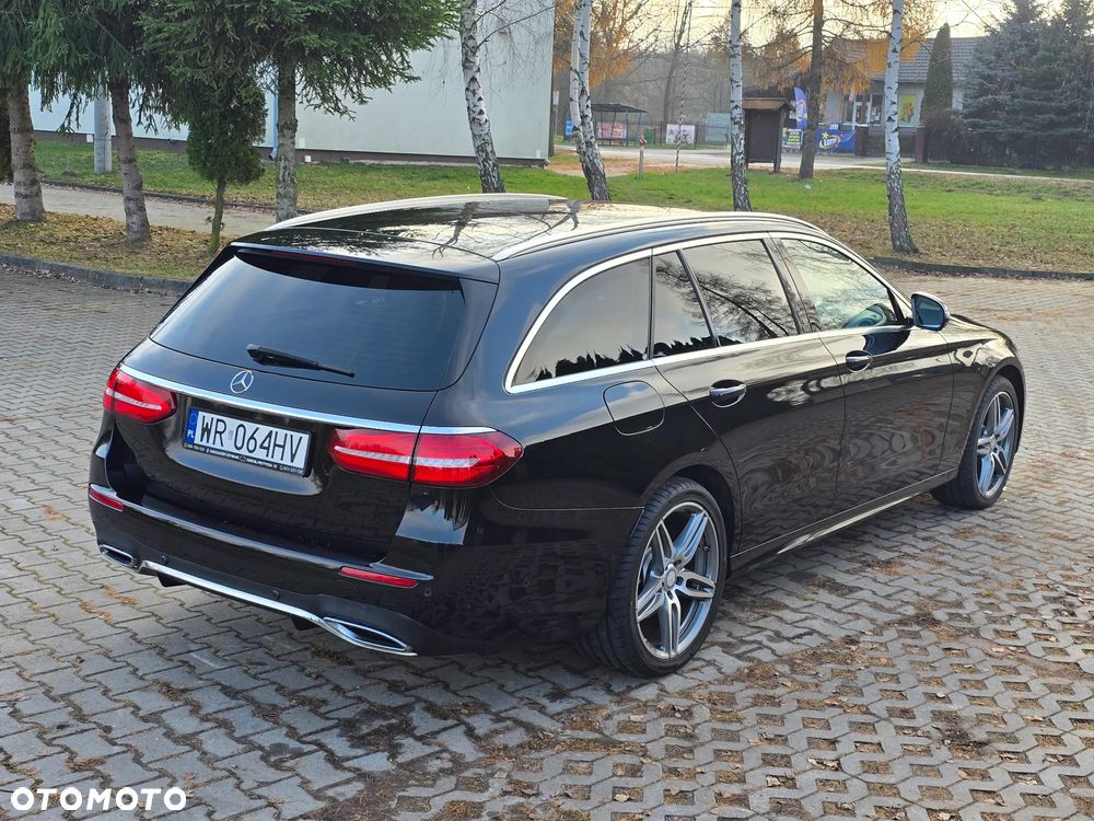 Mercedes-Benz Klasa E 220 d 9G-TRONIC AMG Line - 4