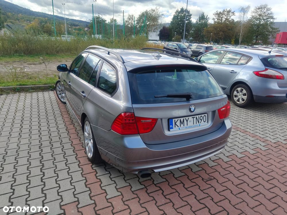 BMW Seria 3 318i - 16