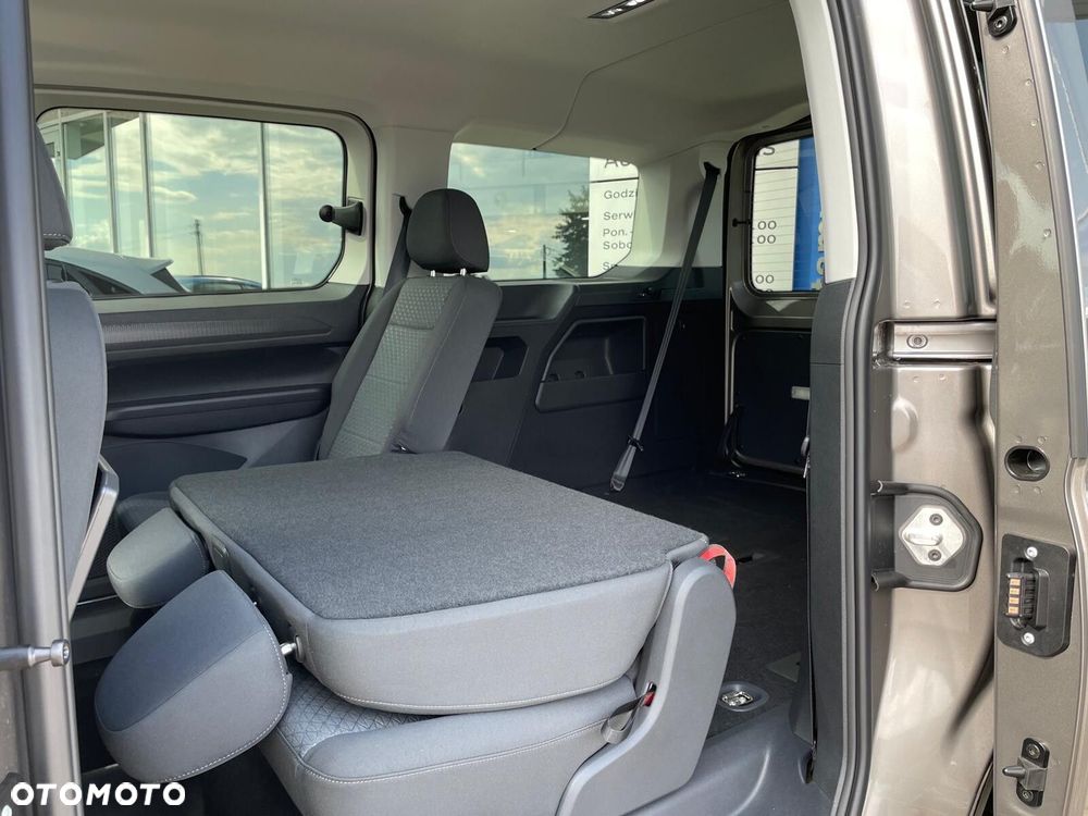 Ford Tourneo Connect - 21