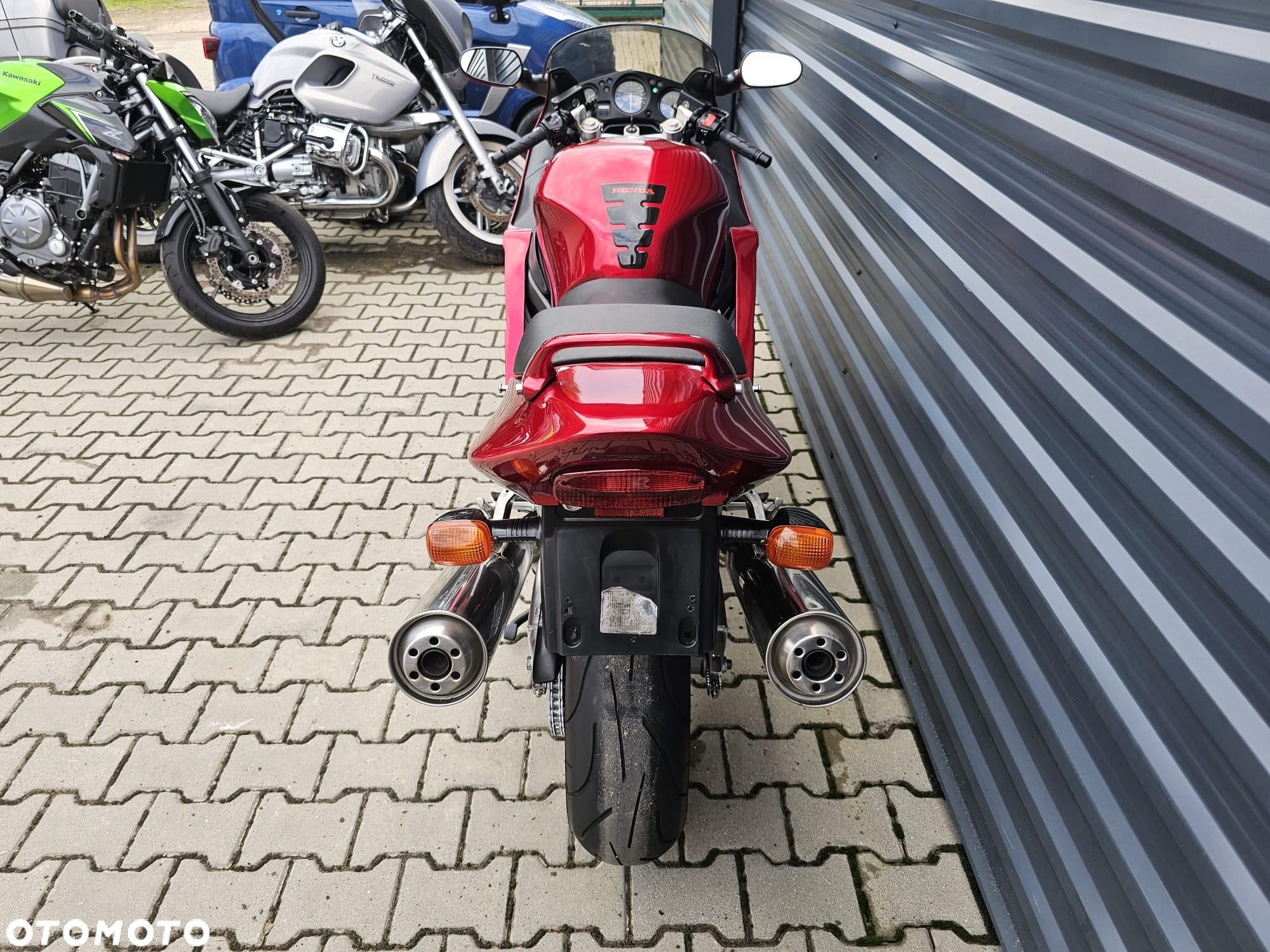 Honda CBR - 23