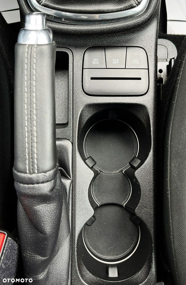 Ford Fiesta 1.0 EcoBoost S&S ST-LINE - 33