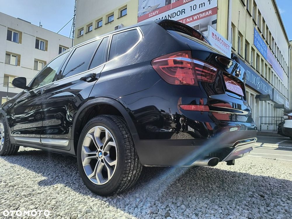 BMW X3 sDrive18d Luxury Line - 28