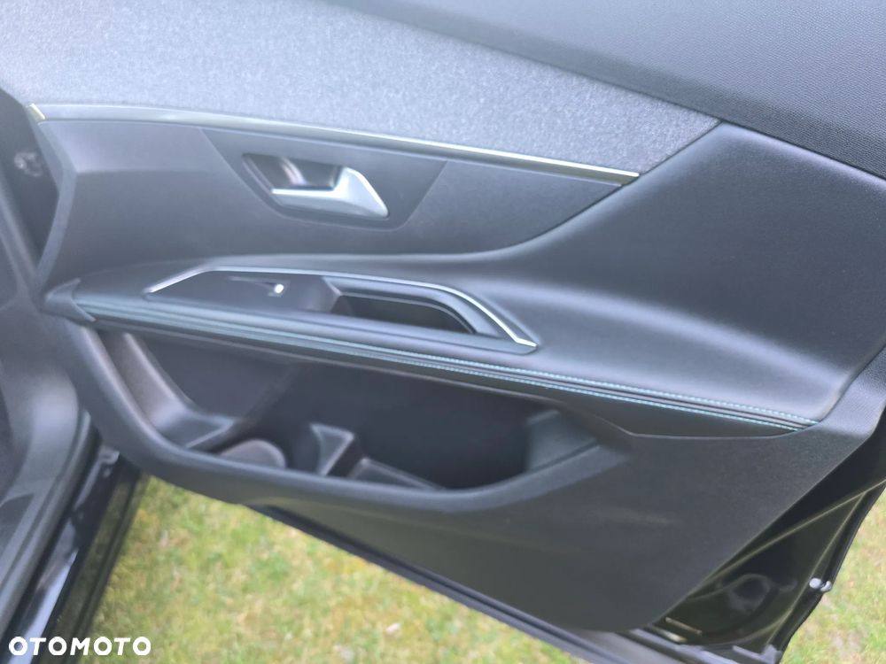 Peugeot 5008 BlueHDi 130 Allure Pack - 19
