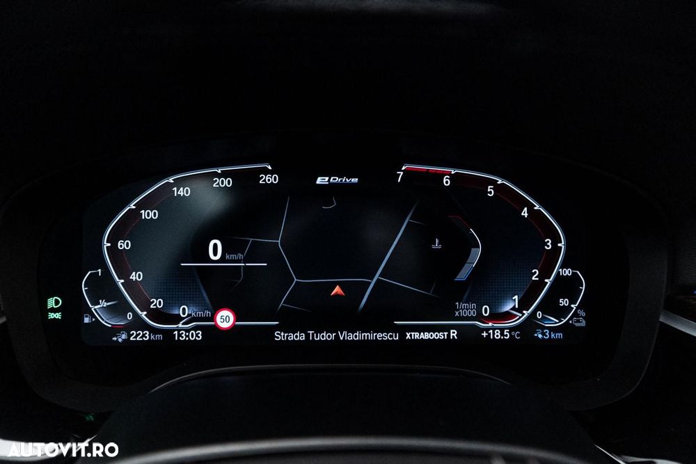 BMW Seria 5 530e Aut. Luxury Line - 36