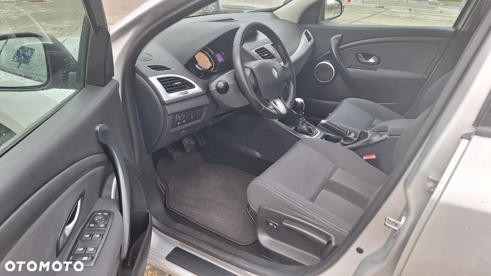 Renault Megane 1.6 16V 110 Expression - 5