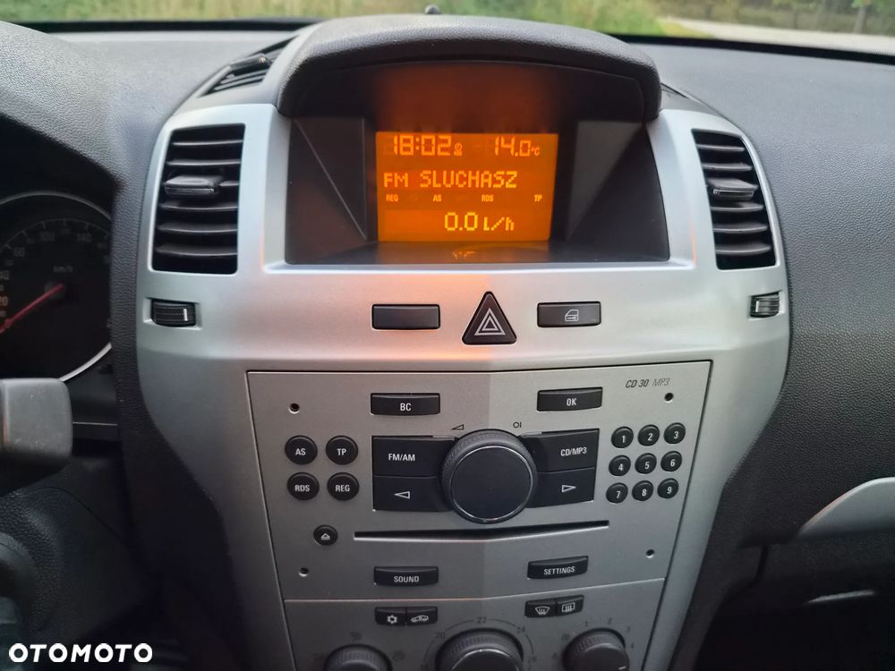 Opel Zafira - 29