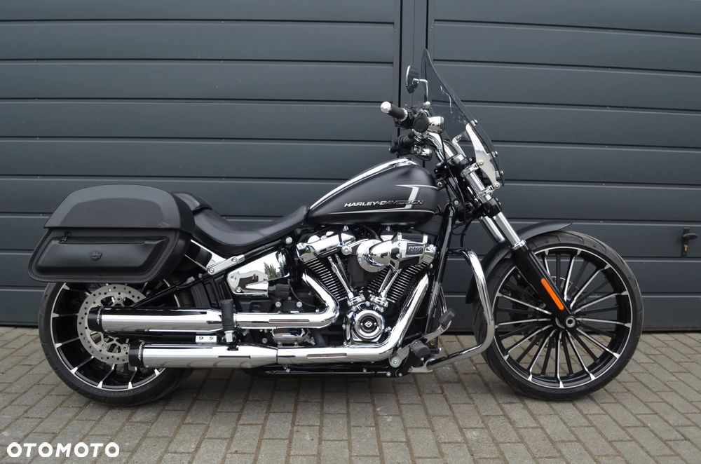 Harley-Davidson FXSB Breakout - 37