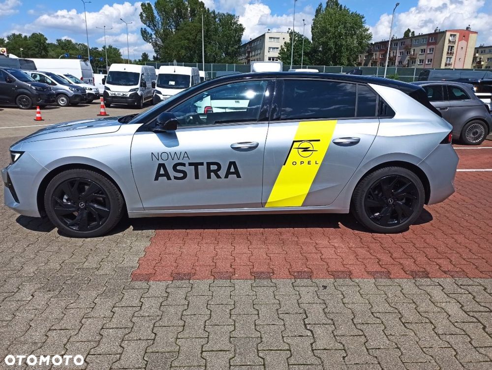 Opel Astra - 11