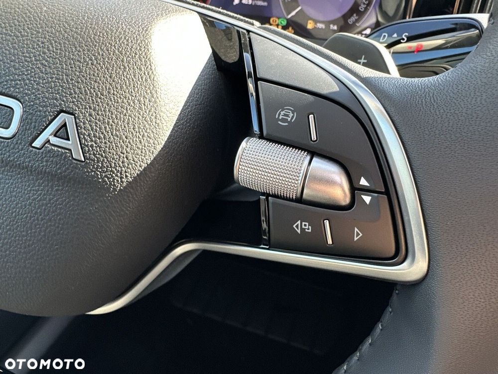 Skoda Superb 2.0 TSI L&K DSG - 17