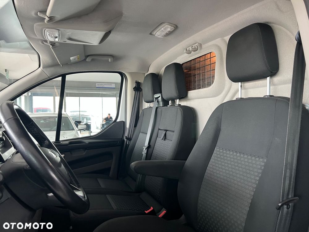 Ford Transit Custom - 23