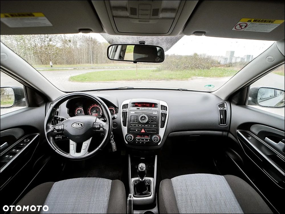 Kia Ceed - 6