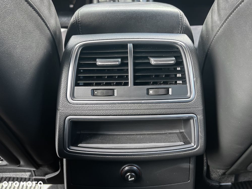 Audi A6 Allroad - 32