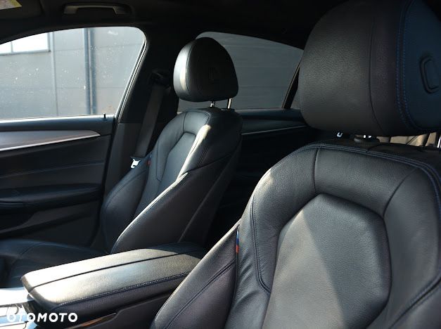 BMW Seria 5 520d xDrive M Sport sport - 23