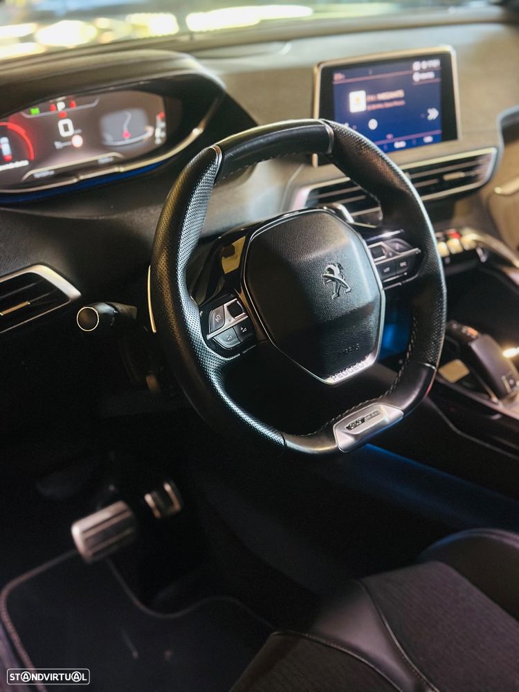 Peugeot 3008 1.6 BlueHDi GT Line Grip Control EAT6 - 12